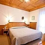 Al Larin Hotel 3*