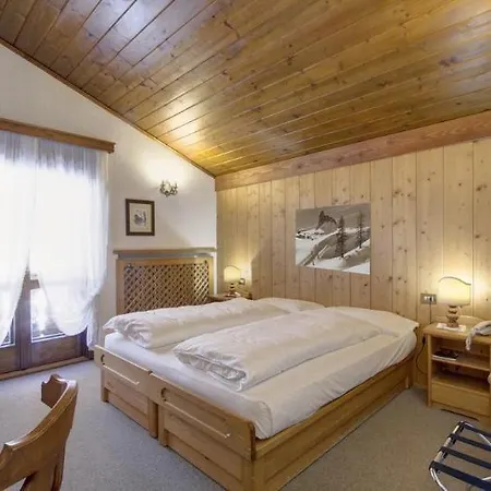 Hotell Al Larin Cortina dʼAmpezzo