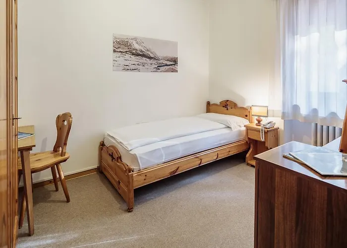 알 라린 코르티나 담페조