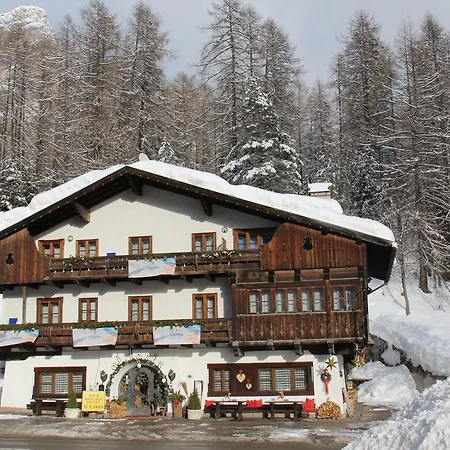 Hotel Al Larin