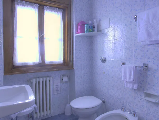 Hotel Al Larin 3*